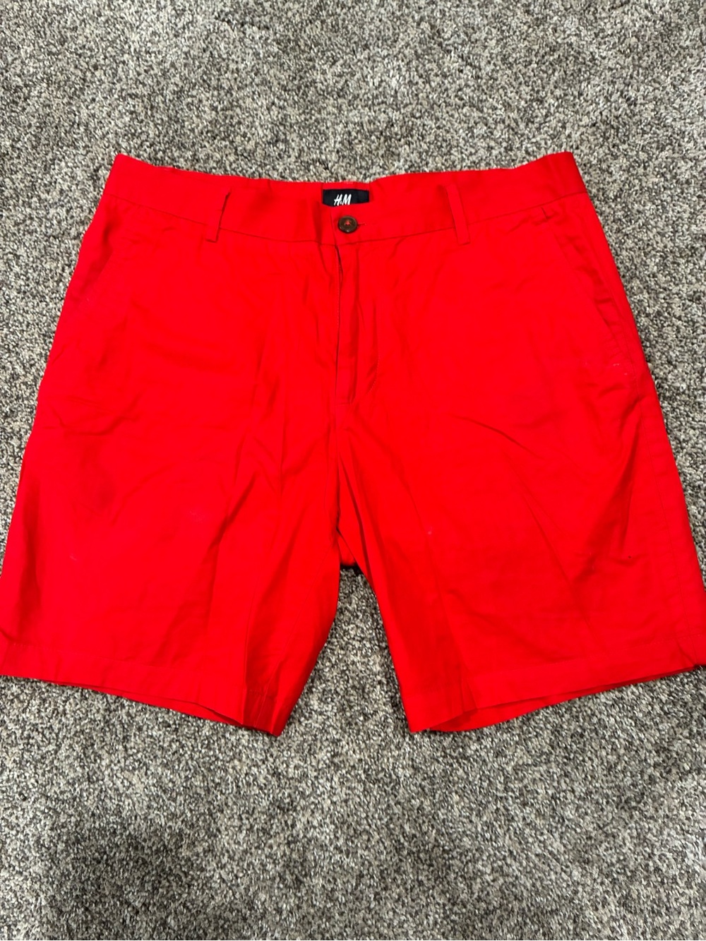 H&M Bright Red Chino Shorts Men’s Size 34 Casual Summer Cotton
